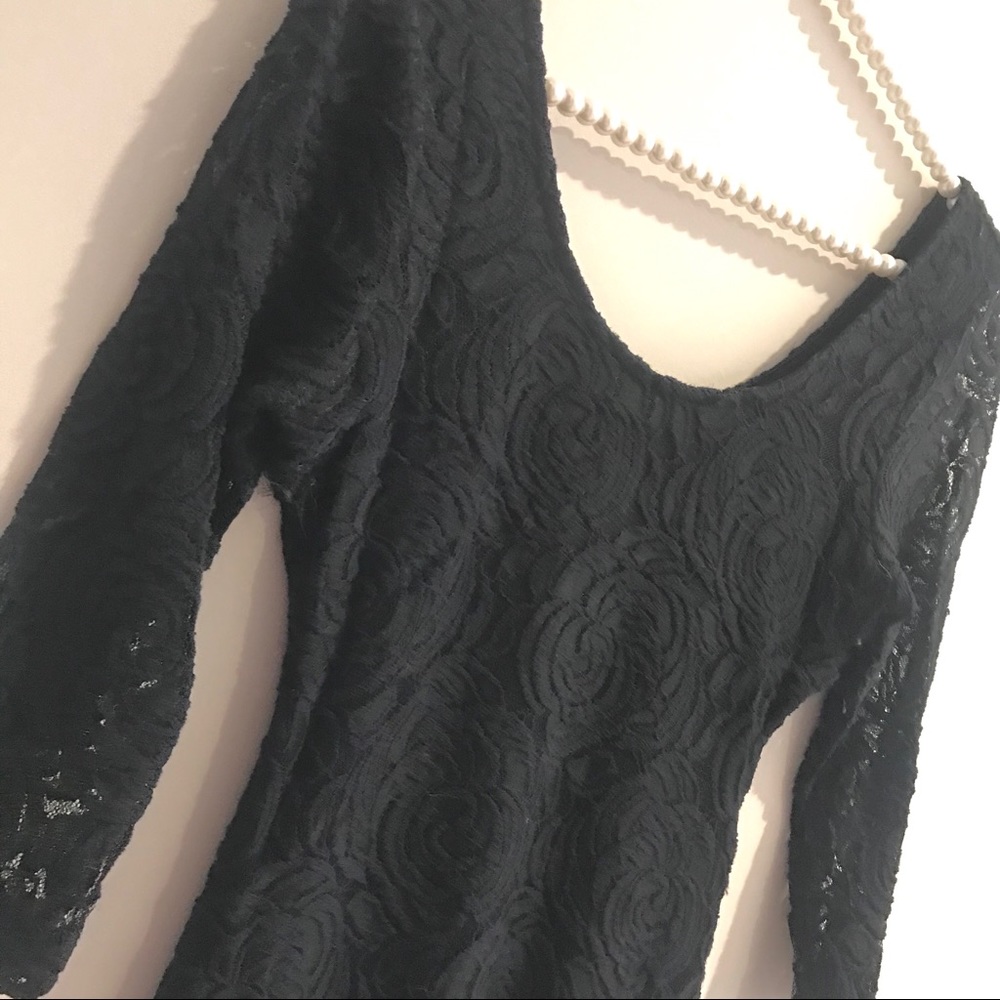 lace bodycon midi dress